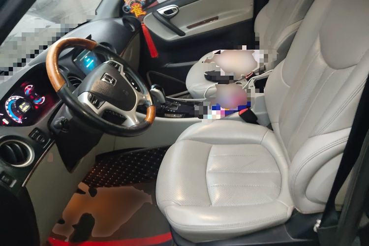 Used Luxgen Great 7 SUV 2015 2.2T Two-Wheel-Drive ZhiZun Version Left Front Seat