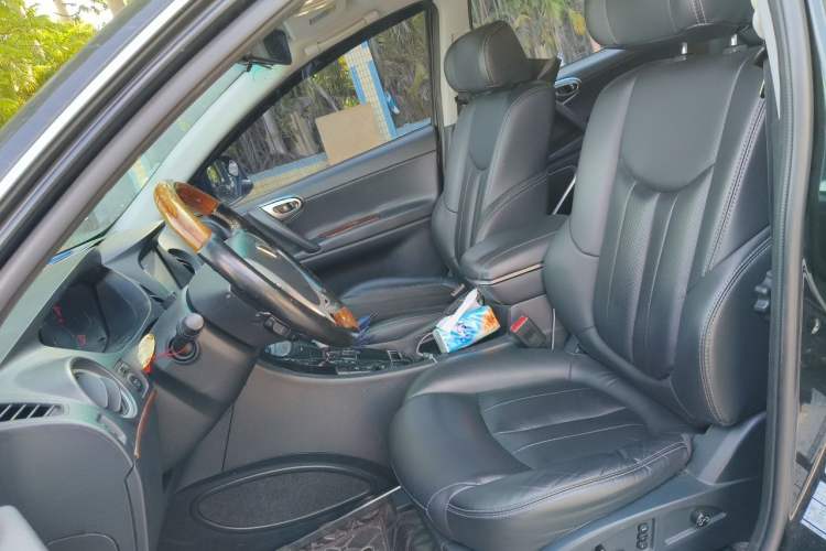 Used Luxgen Great 7 SUV 2015 2.2T Two-Wheel Drive Smart Version Left Front Seat