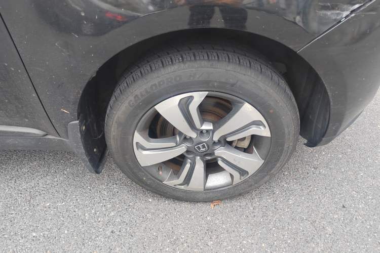 Used Luxgen Great 7 SUV 2015 2.2T Two-Wheel Drive Smart Version Right Front Wheel Hub