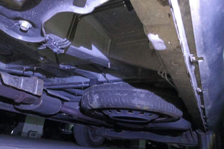 Used Luxgen Great 7 SUV 2015 2.2T Two-Wheel-Drive ZhiZun Version Chassis Front Left
