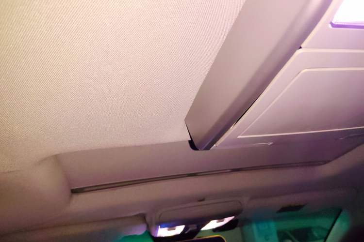 Used Luxgen Great 7 SUV 2015 2.2T Two-Wheel Drive Smart Version Headliner