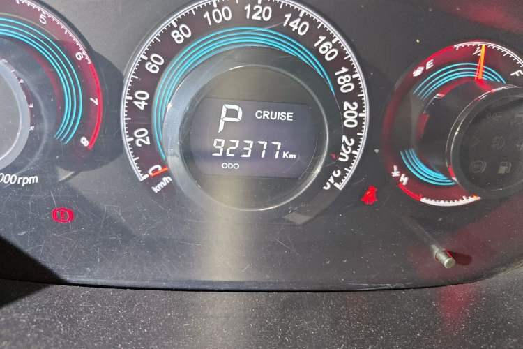 Used Luxgen Great 7 SUV 2015 2.2T Two-Wheel-Drive ZhiZun Version Odometer Close Up