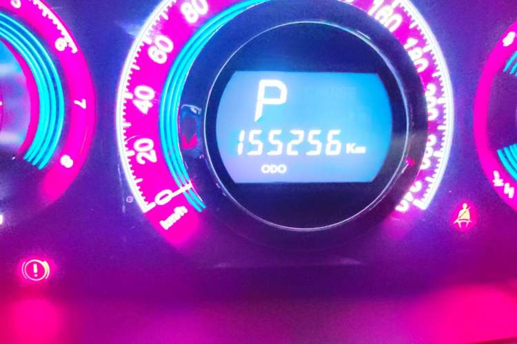 Used Luxgen Great 7 SUV 2015 2.2T Two-Wheel Drive Smart Version Odometer Close Up