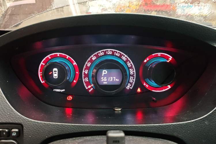 Used Luxgen Great 7 SUV 2015 2.2T Two-Wheel Drive Smart Version Instrument Cluster