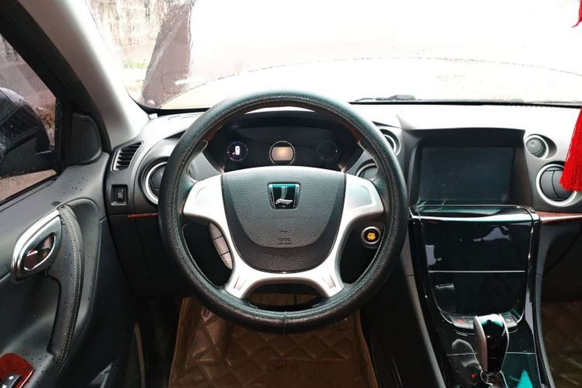 Used Luxgen Great 7 SUV 2015 2.2T Two-Wheel Drive Smart Version Steering Wheel