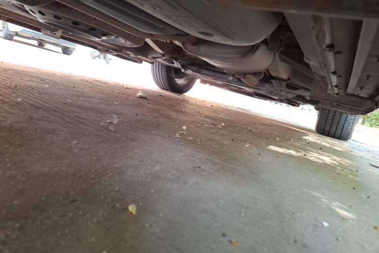 Used Luxgen Great 7 SUV 2015 2.2T Two-Wheel-Drive ZhiZun Version Chassis Rear Right
