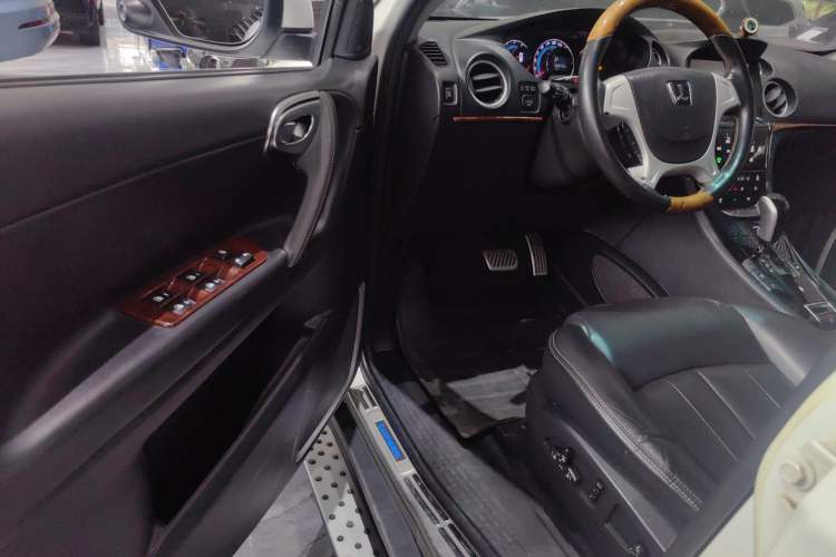 Used Luxgen Great 7 SUV 2015 2.2T Two-Wheel Drive Smart Version Driver Seat