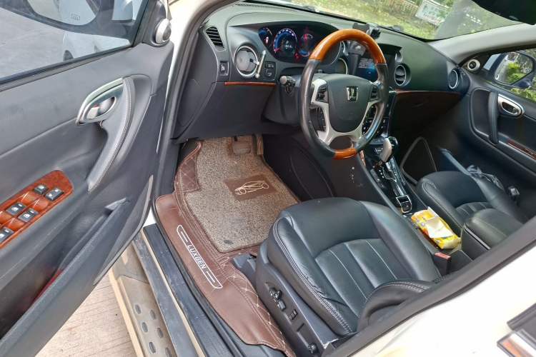 Used Luxgen Great 7 SUV 2015 2.2T Two-Wheel-Drive ZhiZun Version Driver Seat