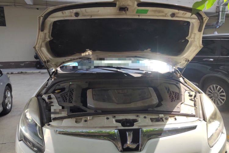 Used Luxgen Great 7 SUV 2015 2.2T Two-Wheel-Drive ZhiZun Version Engine Bay