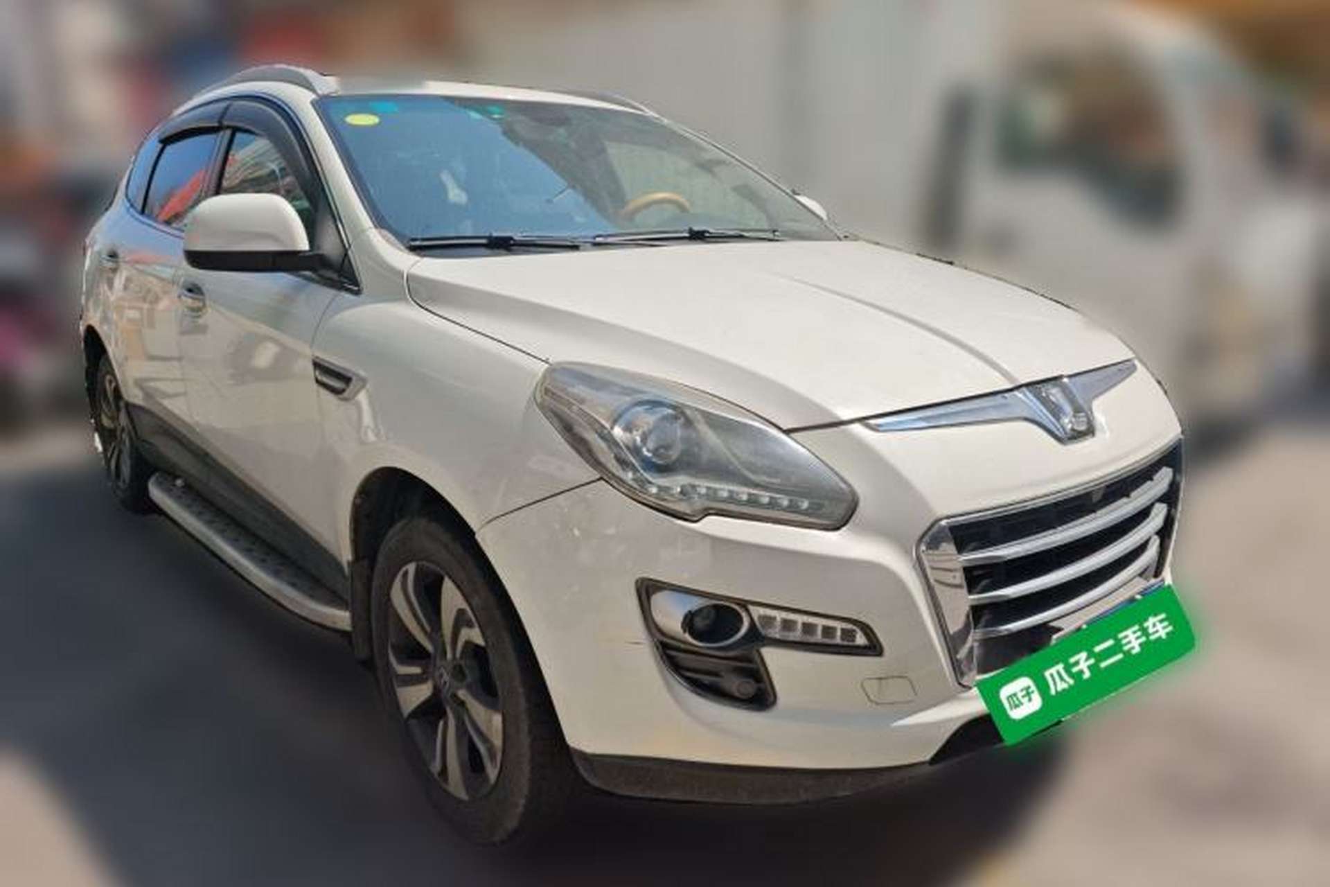 Used Luxgen Great 7 SUV 2015 2.2T Two-Wheel Drive Smart Version Front Right 45 Deg