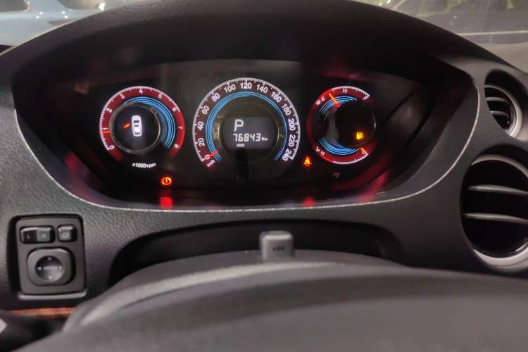 Used Luxgen Great 7 SUV 2015 2.2T Two-Wheel Drive Smart Version Instrument Cluster