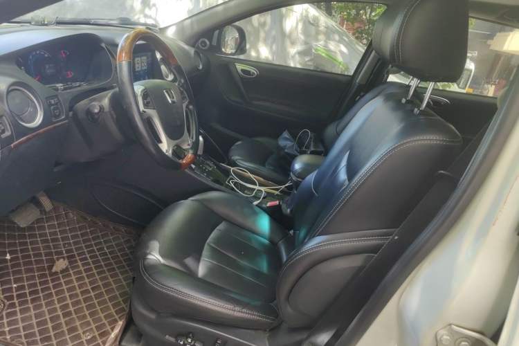 Used Luxgen Great 7 SUV 2015 2.2T Two-Wheel-Drive ZhiZun Version Left Front Seat
