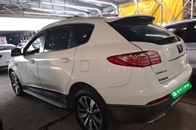 Used Luxgen Great 7 SUV 2015 2.2T Two-Wheel-Drive ZhiZun Version Left Side
