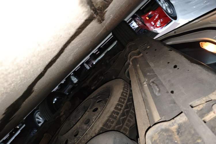 Used Luxgen Great 7 SUV 2015 2.2T Two-Wheel-Drive ZhiZun Version Left Side Sill