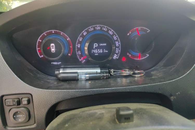 Used Luxgen Great 7 SUV 2015 2.2T Two-Wheel-Drive ZhiZun Version Odometer Close Up