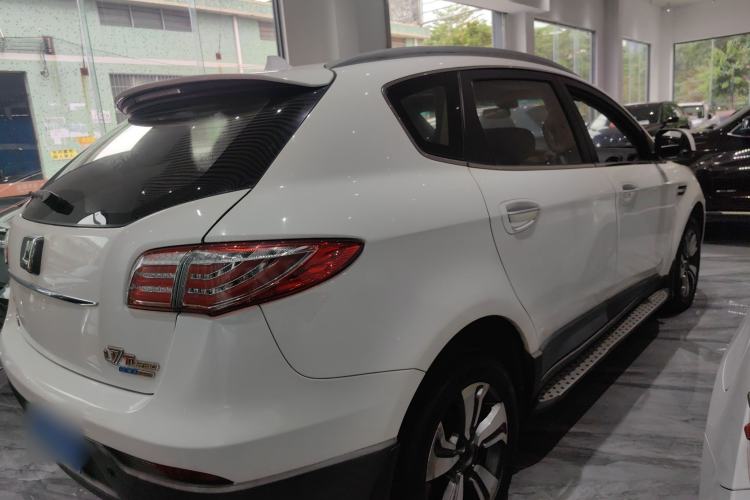 Used Luxgen Great 7 SUV 2015 2.2T Two-Wheel Drive Smart Version Rear Right 45 Deg
