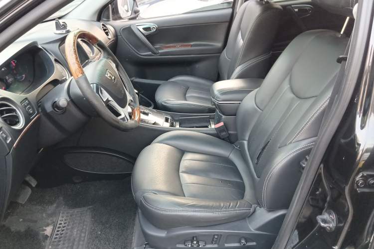 Used Luxgen Great 7 SUV 2016 2.2T Two-Wheel-Drive Smart Version Left Front Seat