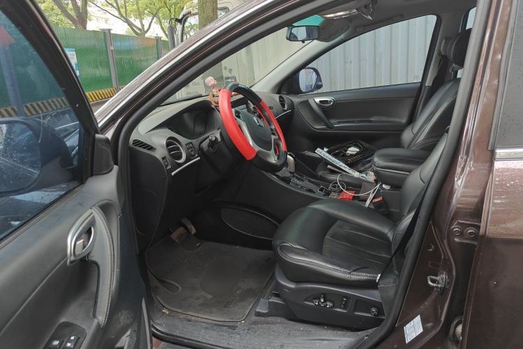 Used Luxgen Great 7 SUV 2016 2.2T Two-Wheel Drive ZhiZun Version Driver Seat