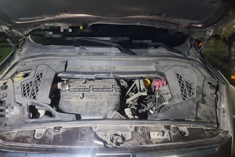 Used Luxgen Great 7 SUV 2016 2.2T Two-Wheel Drive ZhiZun Version Engine Bay
