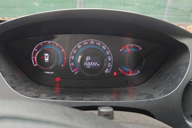 Used Luxgen Great 7 SUV 2016 2.2T Two-Wheel Drive ZhiZun Version Instrument Cluster