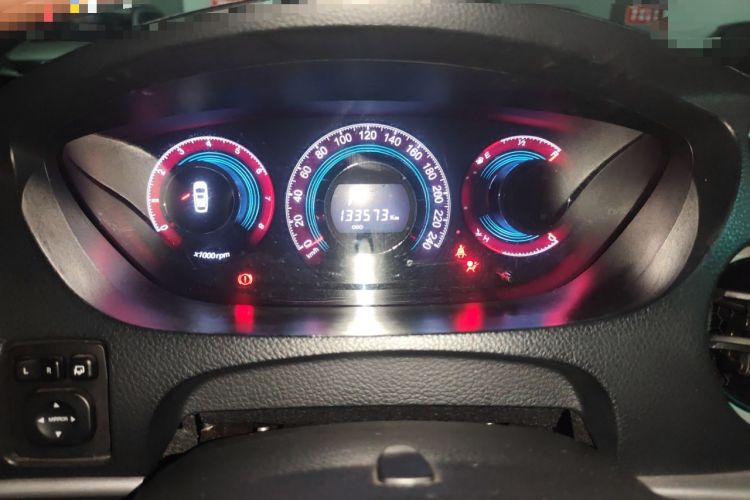 Used Luxgen Great 7 SUV 2016 2.2T Two-Wheel Drive ZhiZun Version Instrument Cluster