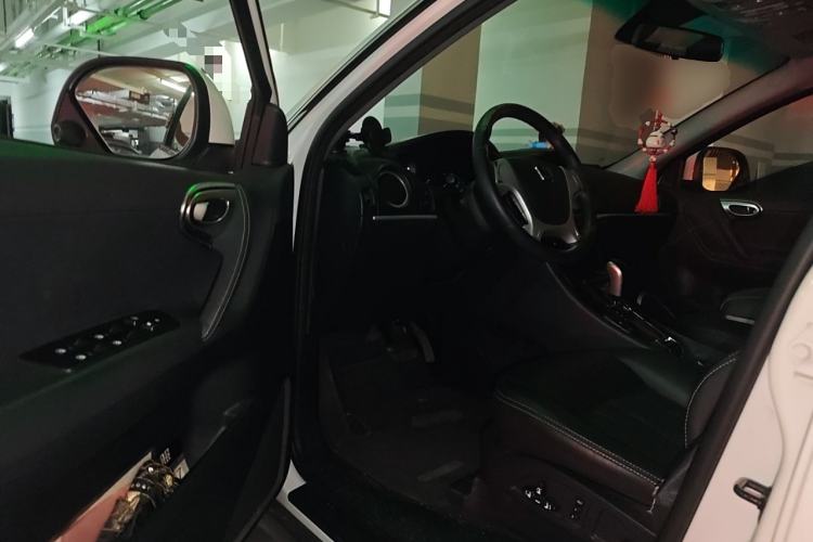 Used Luxgen Great 7 SUV 2016 2.2T Two-Wheel-Drive Smart Version Driver Seat
