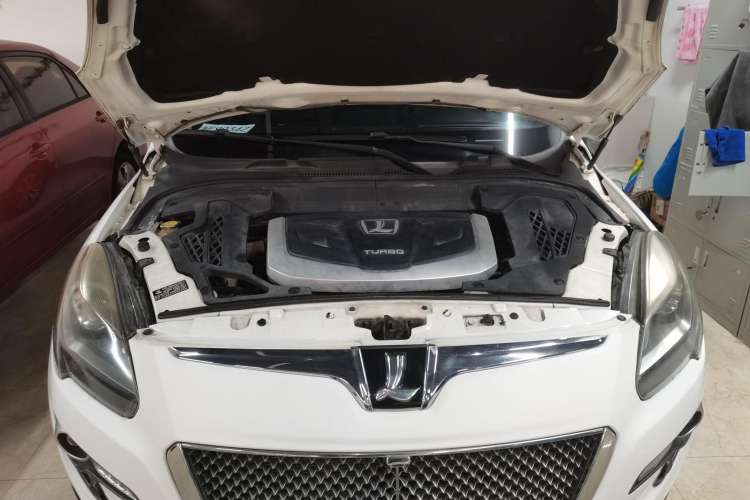 Used Luxgen Great 7 SUV 2016 2.2T Two-Wheel Drive ZhiZun Version Engine Bay