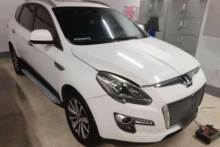 Used Luxgen Great 7 SUV 2016 2.2T Two-Wheel Drive ZhiZun Version Front Right 45 Deg