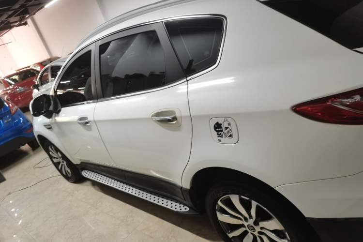 Used Luxgen Great 7 SUV 2016 2.2T Two-Wheel Drive ZhiZun Version Left Side
