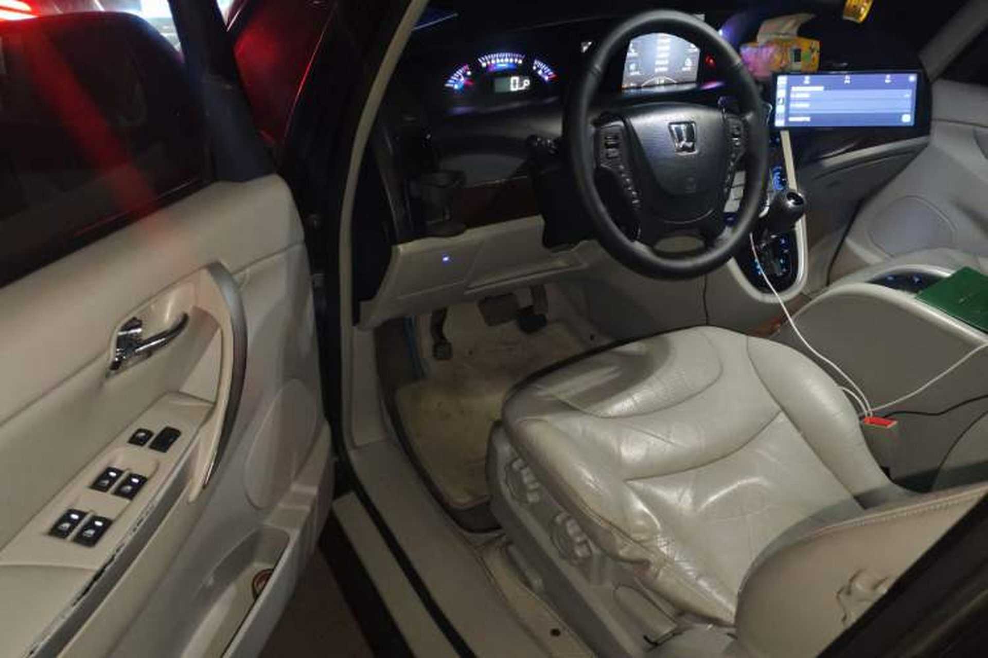 Used Luxgen MASTER CEO 2013 2.2T Executive Edition Driver Seat