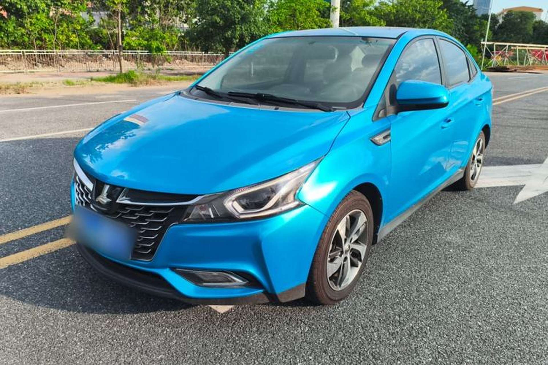 Used Luxgen S3 2016 1.6L CVT Flagship Edition Front Left 45 Deg