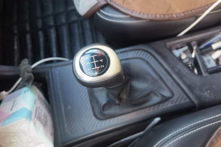 Used Luxgen S3 2016 1.6L Manual Smart Edition Gear Lever