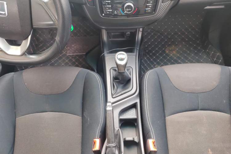 Used Luxgen S3 2016 1.6L Manual Smart Edition Gear Lever