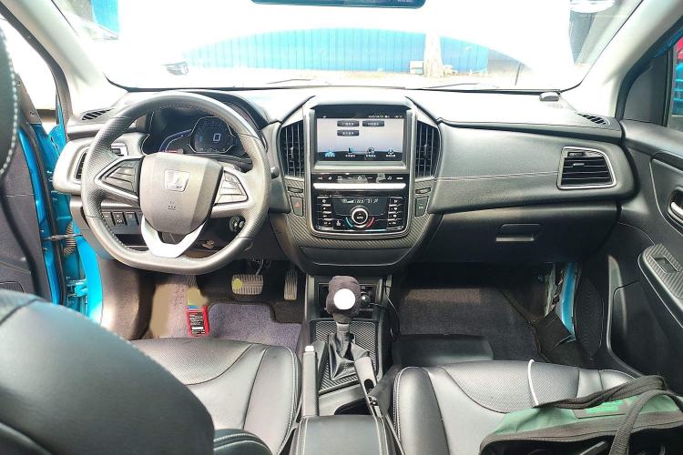 Used Luxgen S3 2016 1.6L CVT Flagship Edition Interior 2