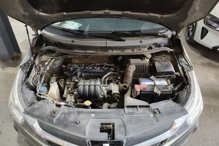 Used Luxgen S3 2016 1.6L Manual Luxury Model with Sunroof Engine Bay