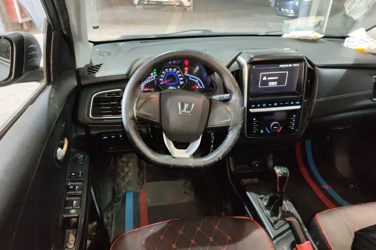 Used Luxgen S3 2016 1.6L Manual Luxury Model with Sunroof Steering Wheel