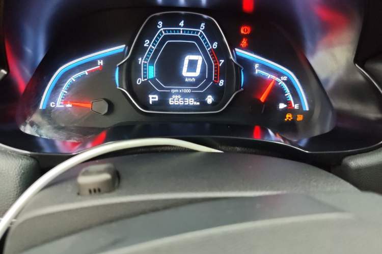 Used Luxgen S3 2016 1.6L CVT Flagship Edition Odometer Close Up