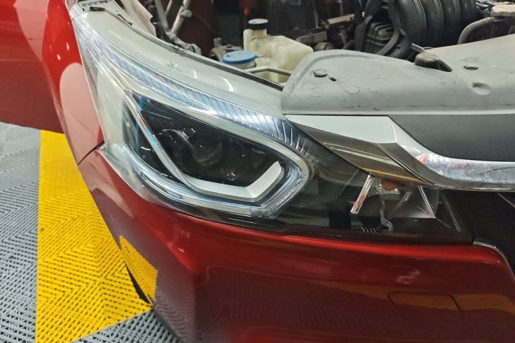 Used Luxgen S3 2016 1.6L CVT Flagship Edition Right Front Headlight