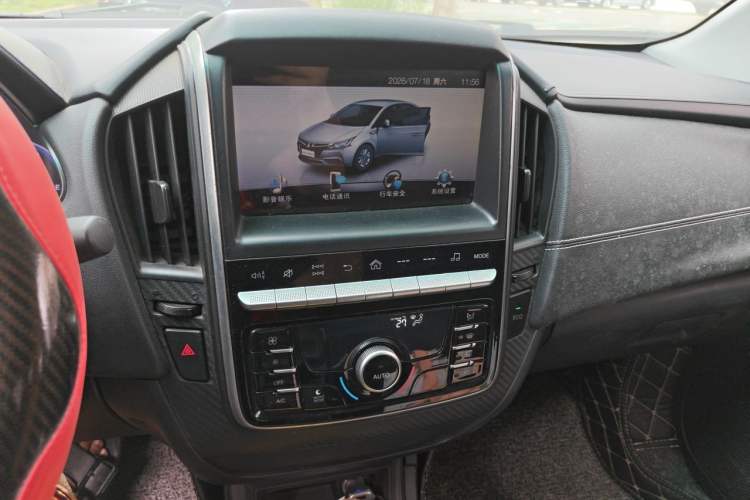 Used Luxgen S3 2016 1.6L CVT Deluxe Model with Sunroof Audio And AC Panel