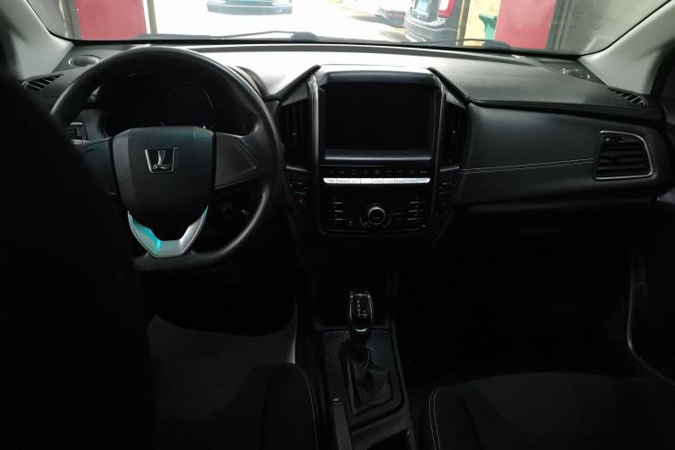 Used Luxgen S3 2016 1.6L CVT Smart Enjoyment Model Center Console