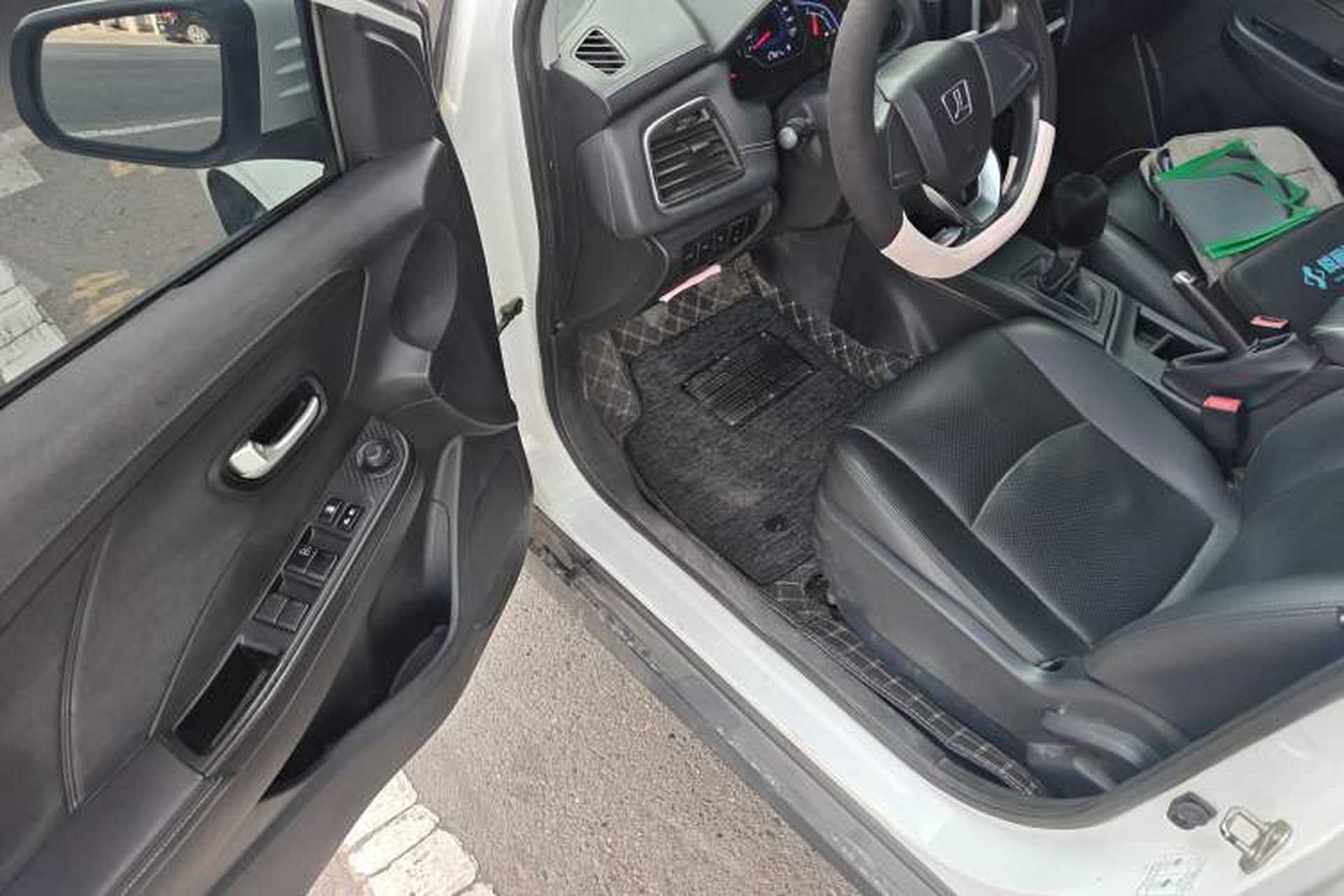 Used Luxgen S3 2016 1.6L Manual Smart Edition Driver Seat