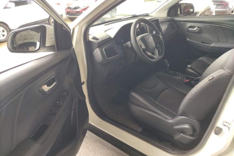 Used Luxgen S3 2016 1.6L CVT Smart Enjoyment Model Driver Seat