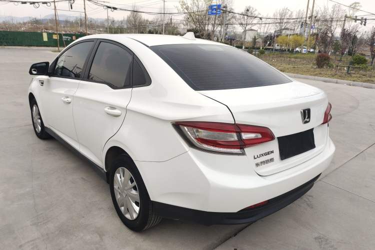 Used Luxgen S3 2016 1.6L Manual Smart Edition Exterior 2