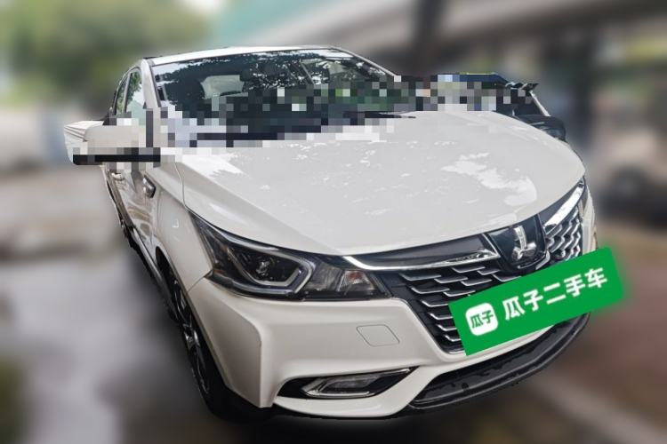 Used Luxgen S3 2016 1.6L CVT Flagship Edition Front Right 45 Deg