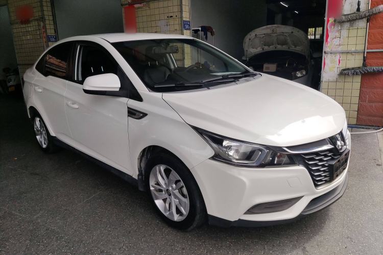 Used Luxgen S3 2016 1.6L CVT Smart Enjoyment Model Front Right 45 Deg