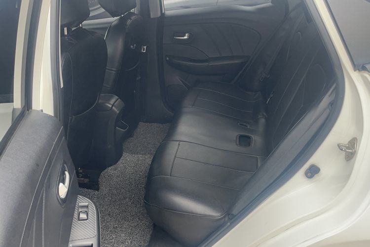 Used Luxgen S3 2016 1.6L CVT Deluxe Model with Sunroof Interior 1