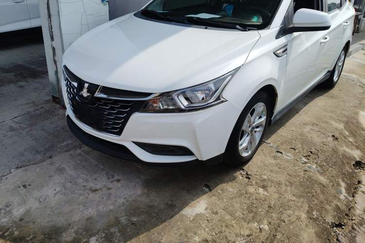 Used Luxgen S3 2016 1.6L CVT Deluxe Model with Sunroof Left Front Headlight