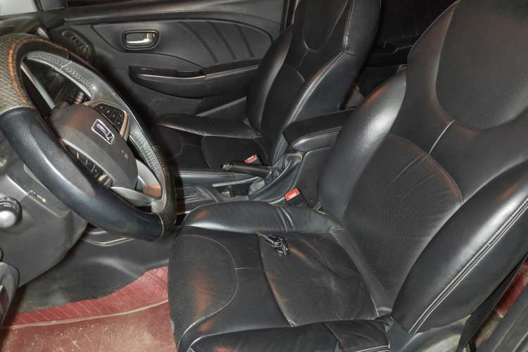 Used Luxgen S3 2016 1.6L CVT Flagship Edition Left Front Seat