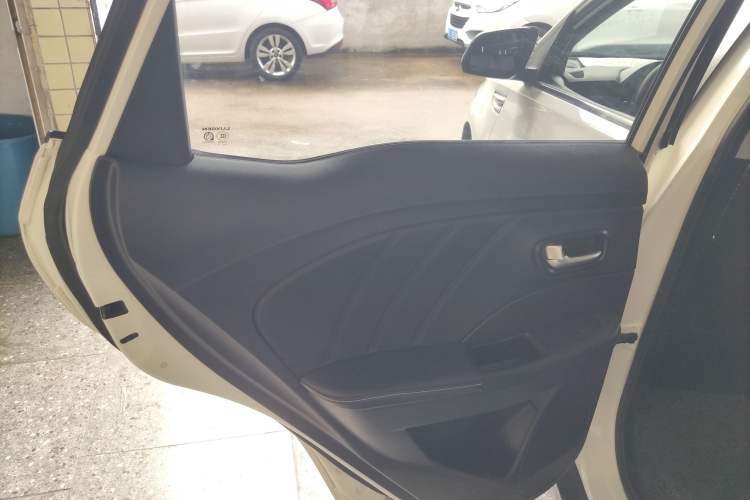 Used Luxgen S3 2016 1.6L CVT Smart Enjoyment Model Left Rear Door Interior
