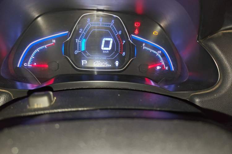 Used Luxgen S3 2016 1.6L CVT Flagship Edition Odometer Close Up